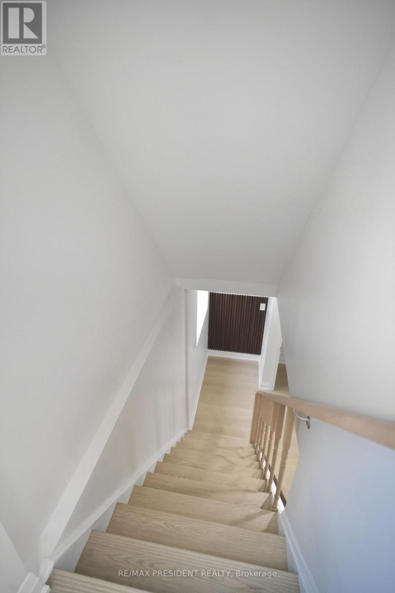 8 Northgate Boulevard, Brampton, Ontario  L6S 4A6 - Photo 17 - W12707132