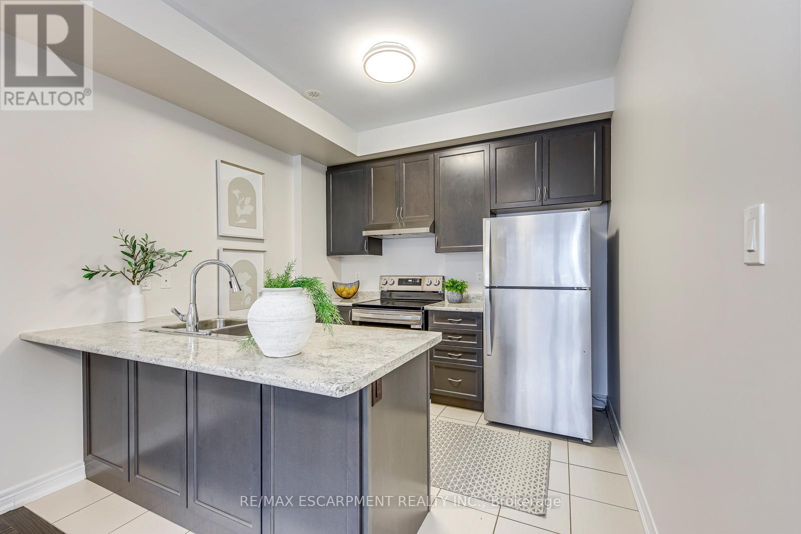 74 - 2435 Greenwich Drive, Oakville, Ontario  L6M 0S4 - Photo 15 - W12707152