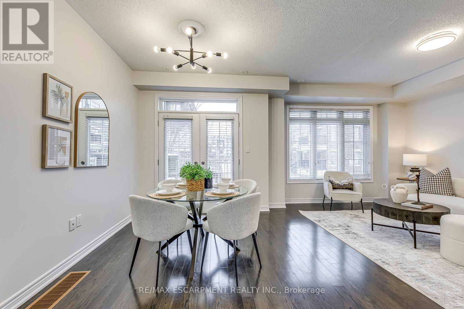 74 - 2435 Greenwich Drive, Oakville, Ontario  L6M 0S4 - Photo 7 - W12707152