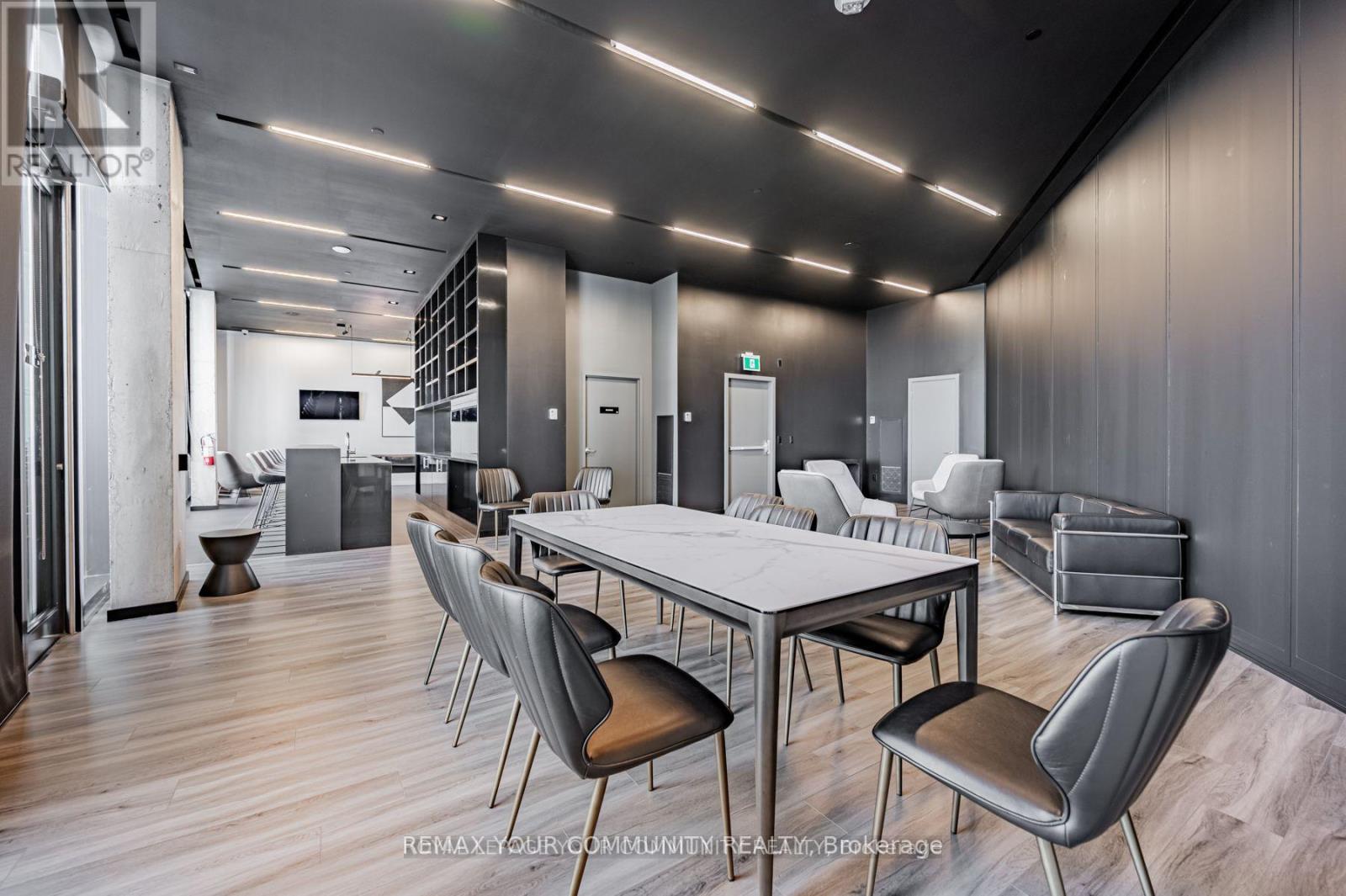 302 - 21 Lawren Harris Square, Toronto, Ontario  M5A 0T4 - Photo 14 - C12707174