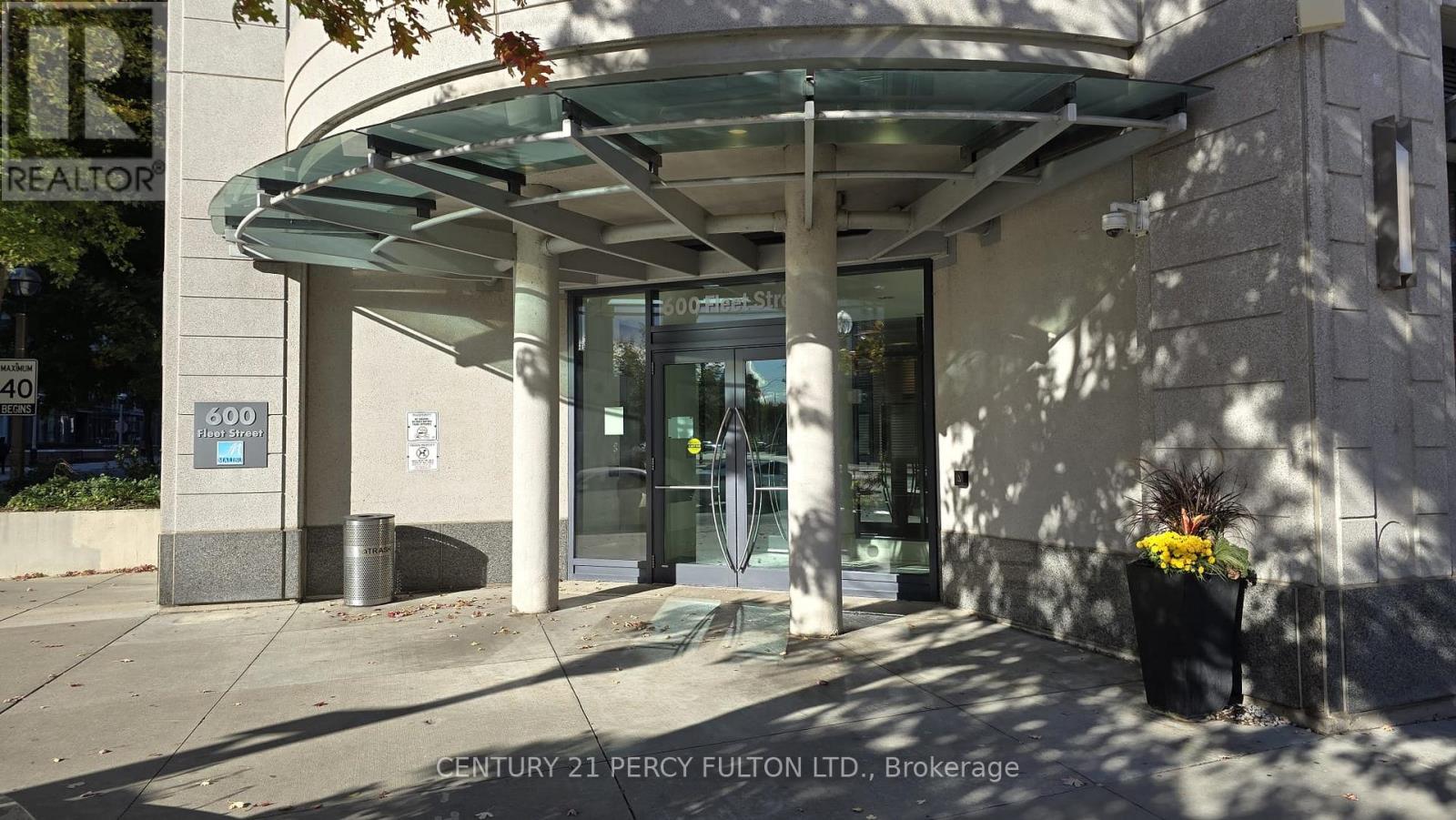 1310 - 600 Fleet Street, Toronto, Ontario  M5V 1B7 - Photo 2 - C12671728