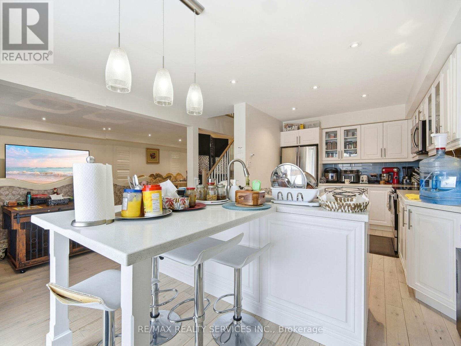 33 Sewells Lane, Brampton, Ontario  L7A 2Z9 - Photo 17 - W12707186