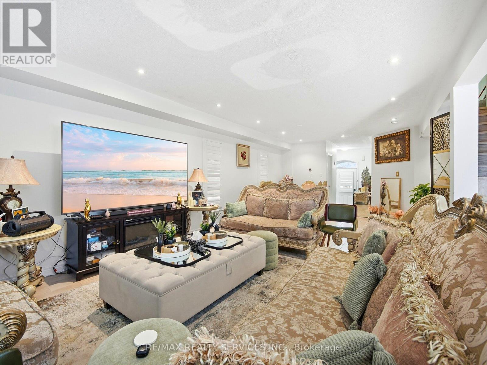 33 Sewells Lane, Brampton, Ontario  L7A 2Z9 - Photo 9 - W12707186