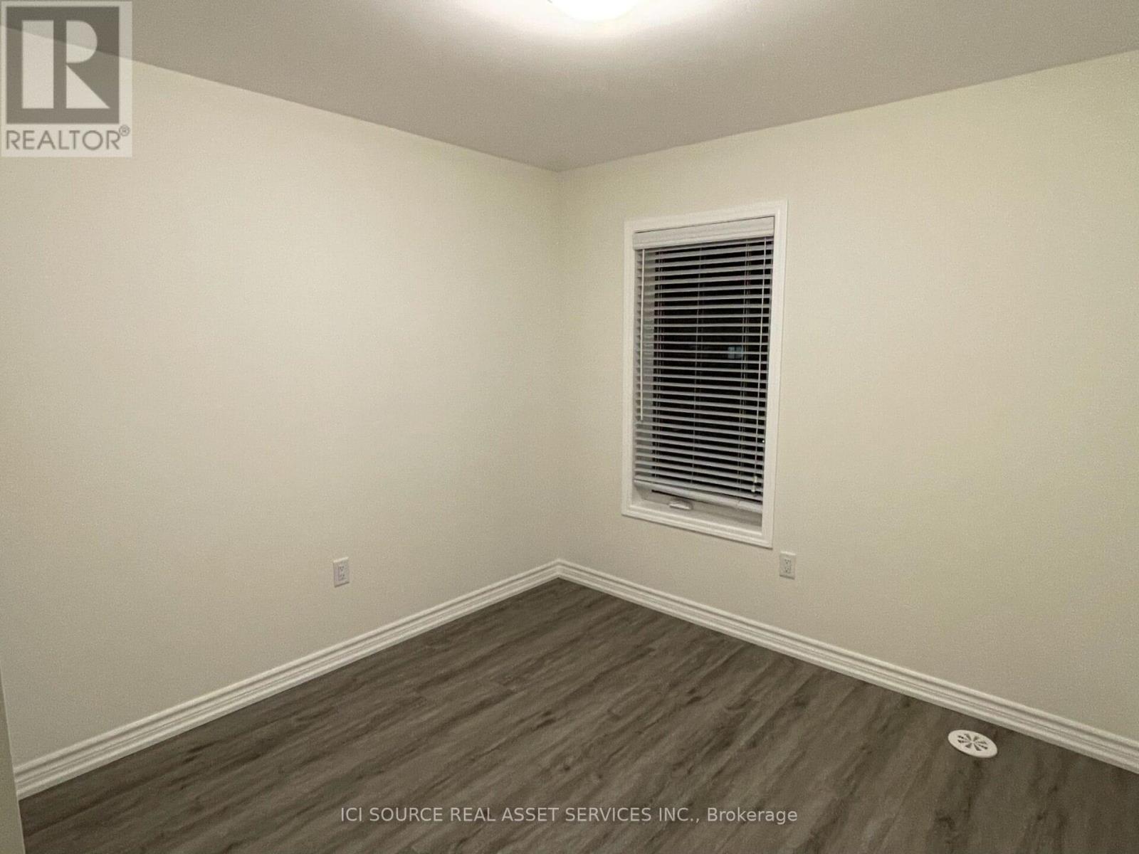 276 Lagerfeld Drive, Brampton, Ontario  L7A 5G8 - Photo 9 - W12707190