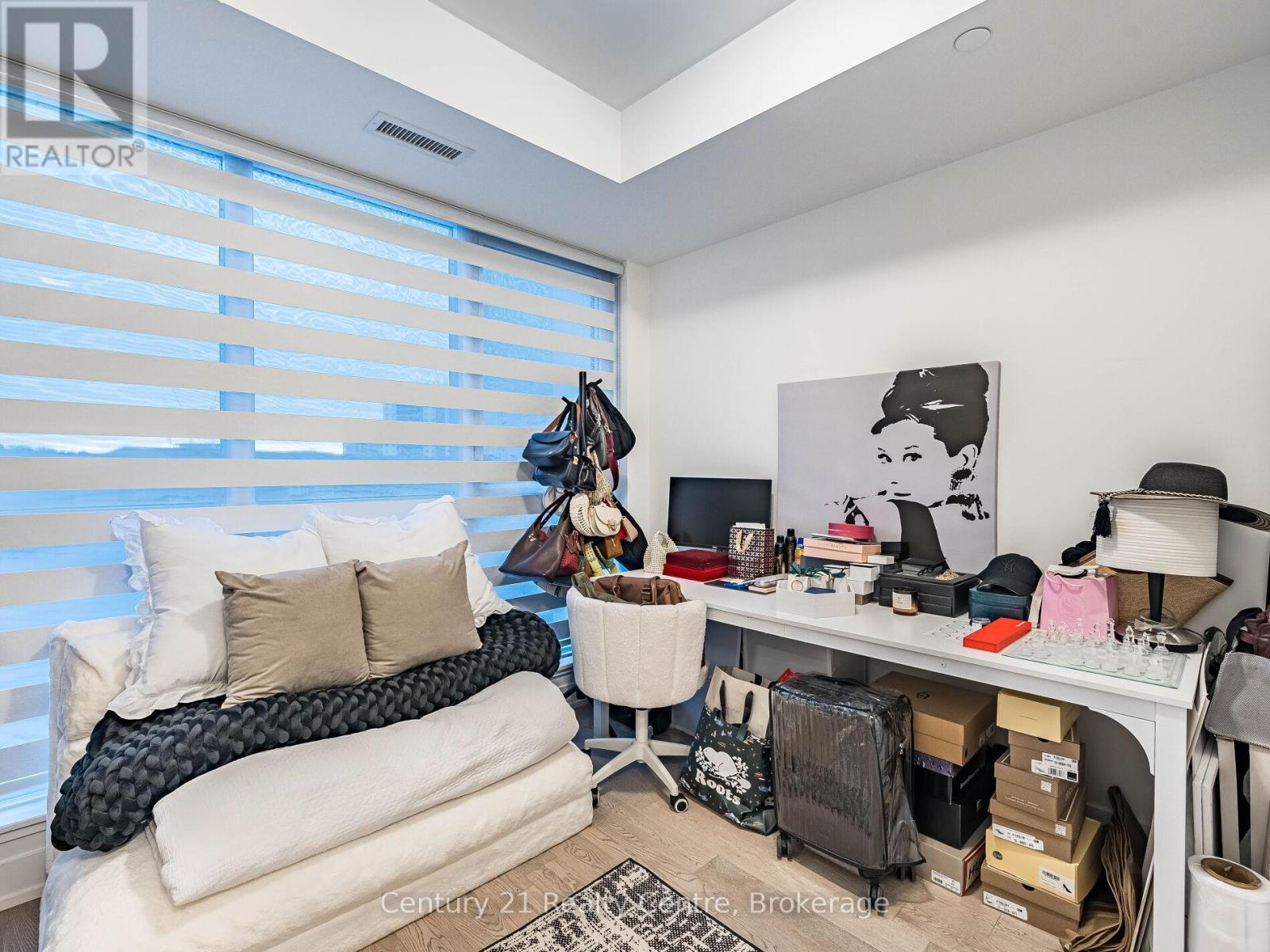 303 - 1063 Douglas Mccurdy Common, Mississauga, Ontario  L5G 0C5 - Photo 12 - W12707204