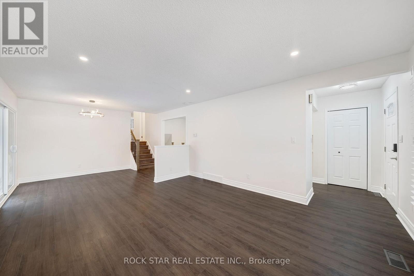 40 Linlake Drive, St. Catharines, Ontario  L2N 2M3 - Photo 5 - X12707208