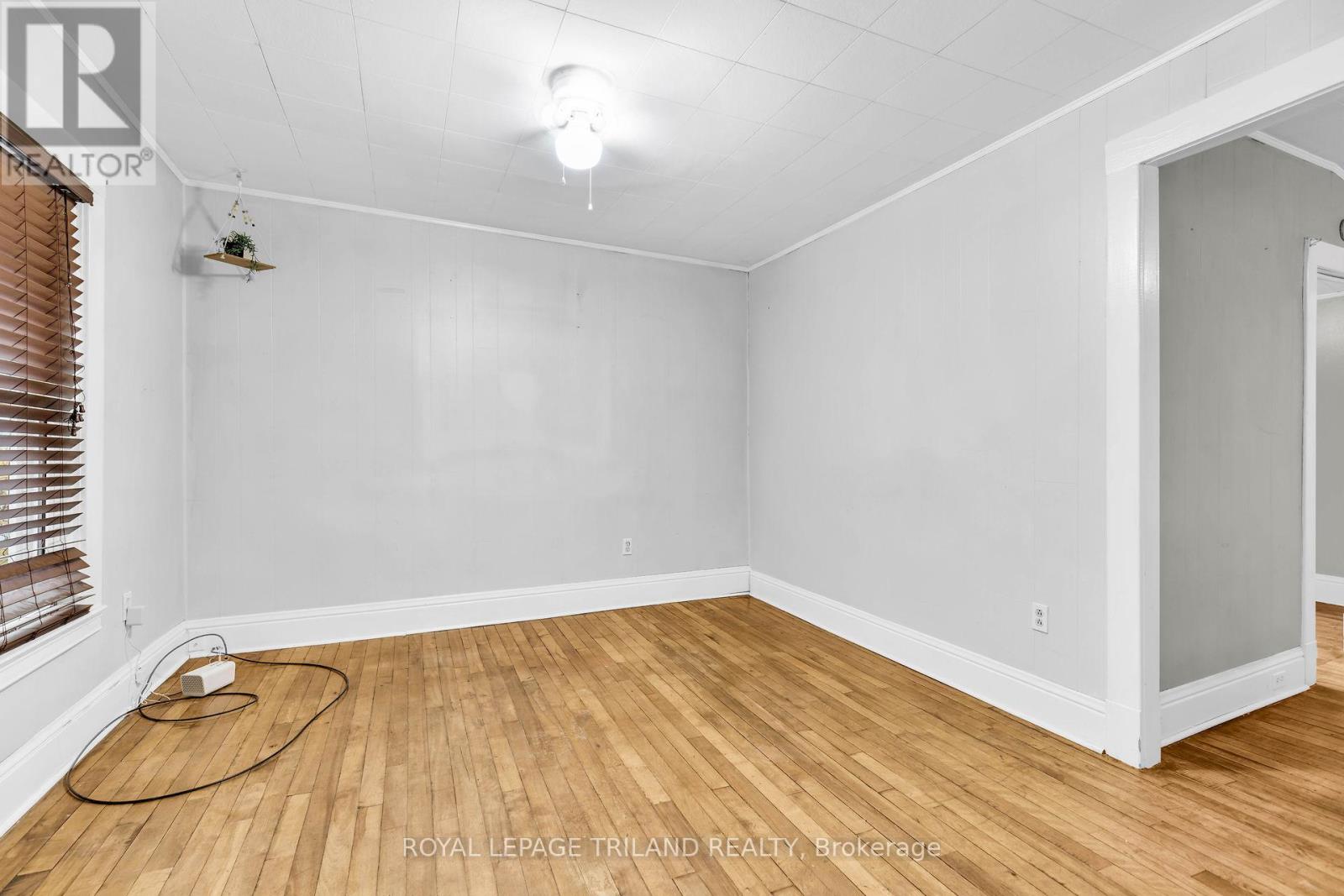 B - 101 Scott Street, St. Thomas, Ontario  N5P 1L2 - Photo 10 - X12707226