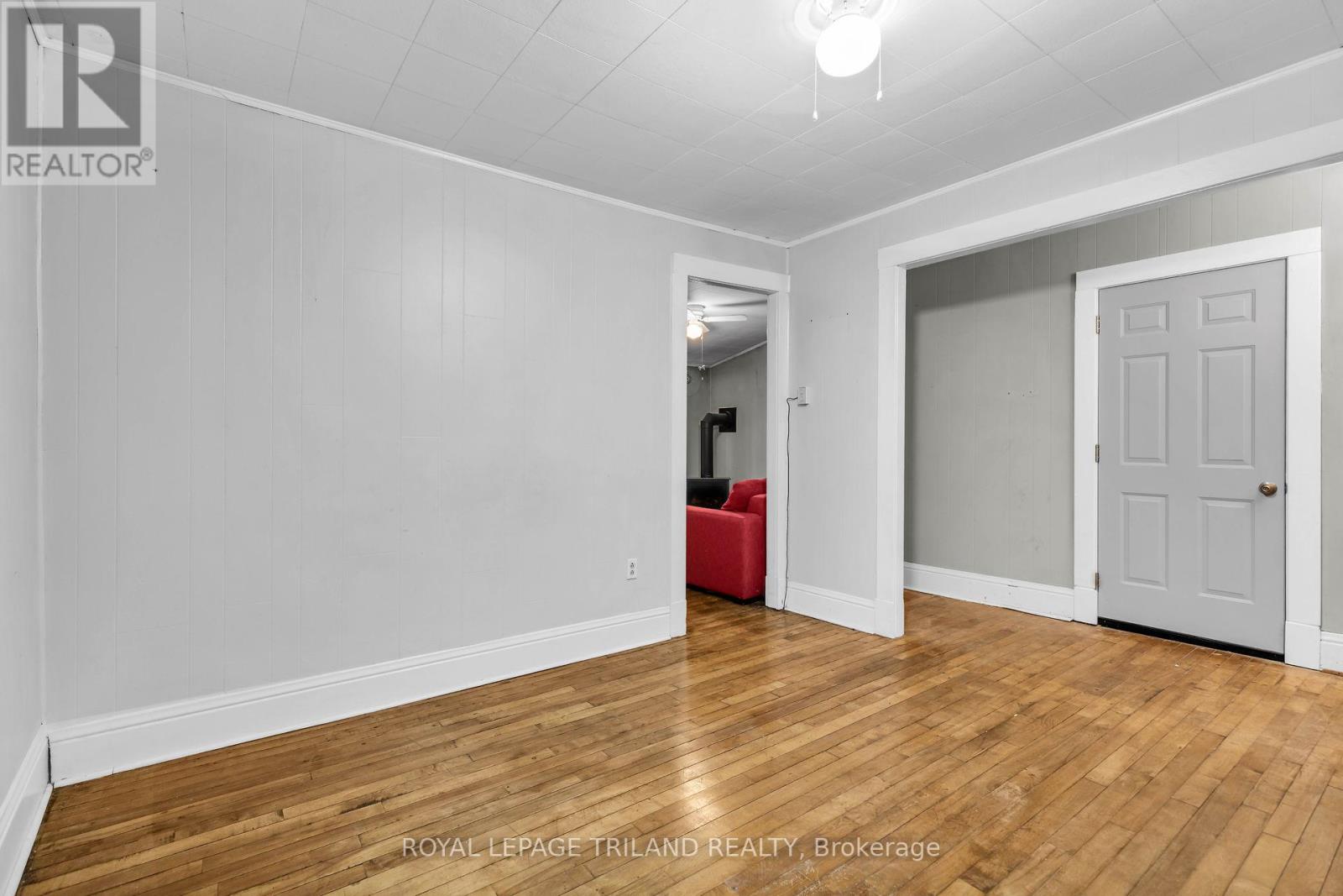 B - 101 Scott Street, St. Thomas, Ontario  N5P 1L2 - Photo 8 - X12707226