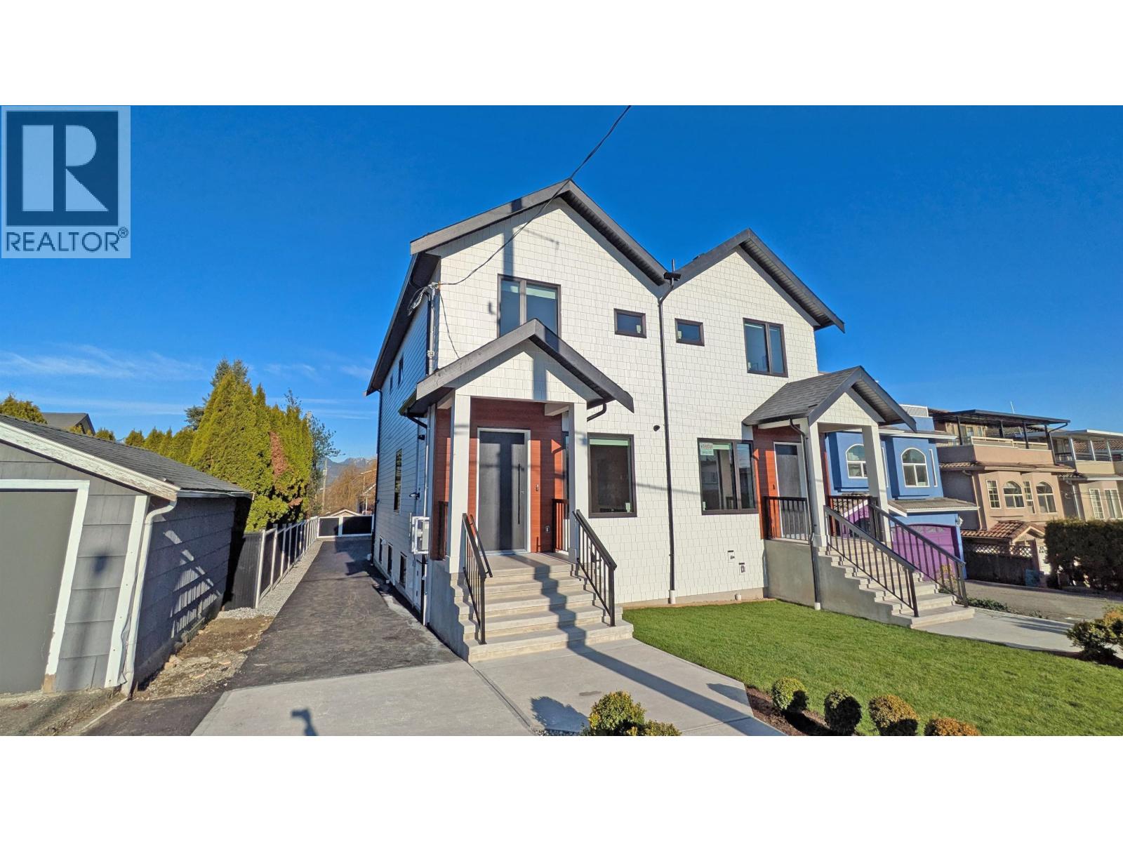 2825 DUNDAS STREET, Vancouver, British Columbia