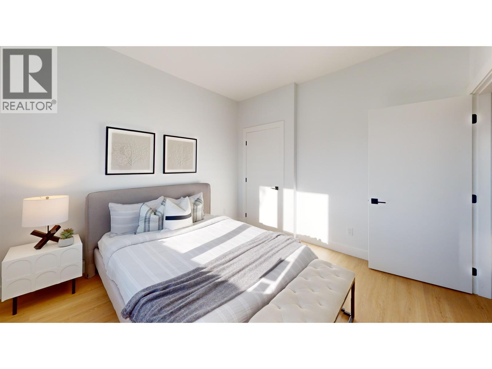 2825 Dundas Street, Vancouver, British Columbia  V5K 1R5 - Photo 11 - R3078912