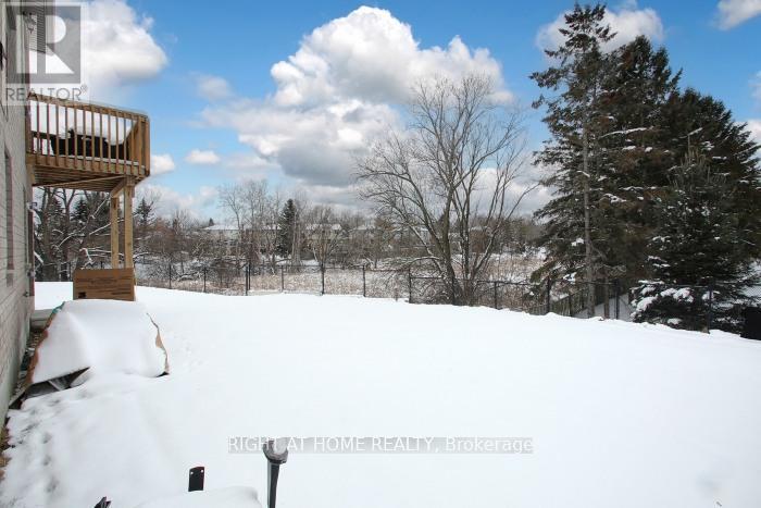 12 Fair Winds Lane, East Gwillimbury, Ontario  L9N 0V5 - Photo 4 - N12707240