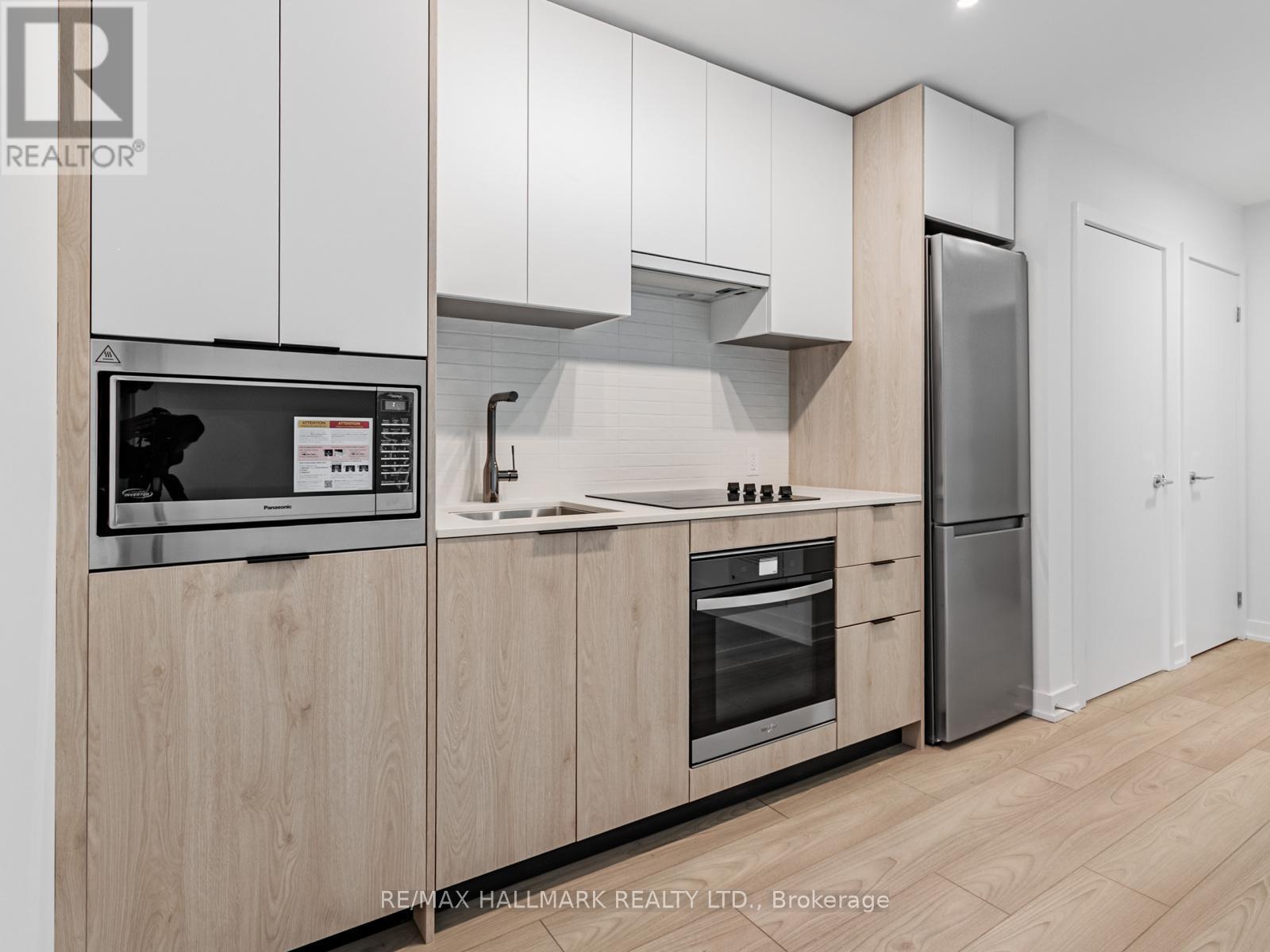 723 - 1007 The Queensway, Toronto, Ontario  M8Z 6C7 - Photo 2 - W12699640