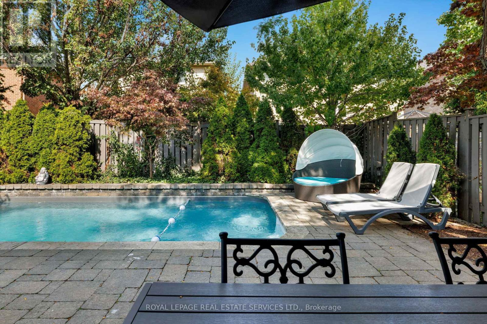 2202 Brookhaven Crescent, Oakville, Ontario  L6M 5B8 - Photo 2 - W12707224