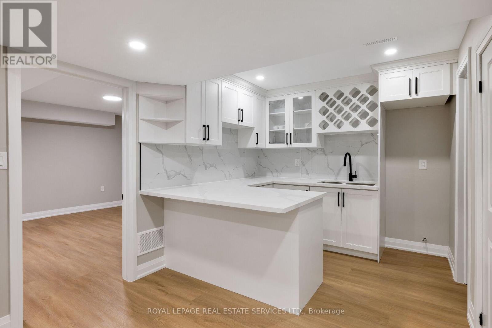 2202 Brookhaven Crescent, Oakville, Ontario  L6M 5B8 - Photo 38 - W12707224