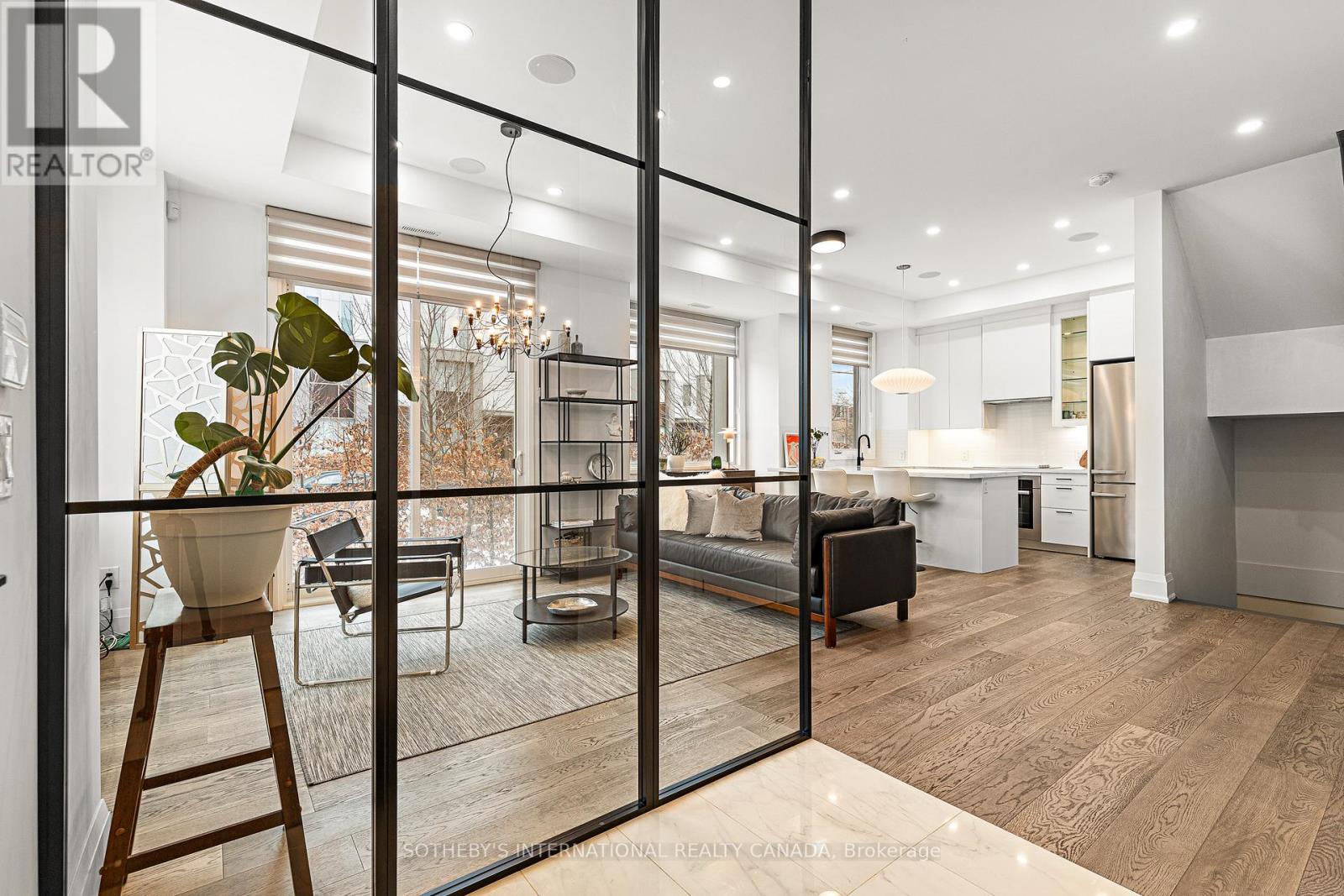 1 - 18 Greenbriar Road, Toronto, Ontario  M2K 0G7 - Photo 3 - C12695158