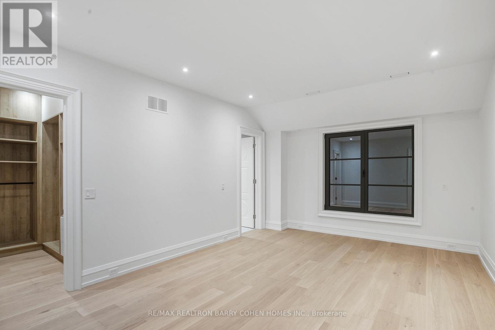 27 Penwood Crescent, Toronto, Ontario  M3B 3B1 - Photo 26 - C12707222