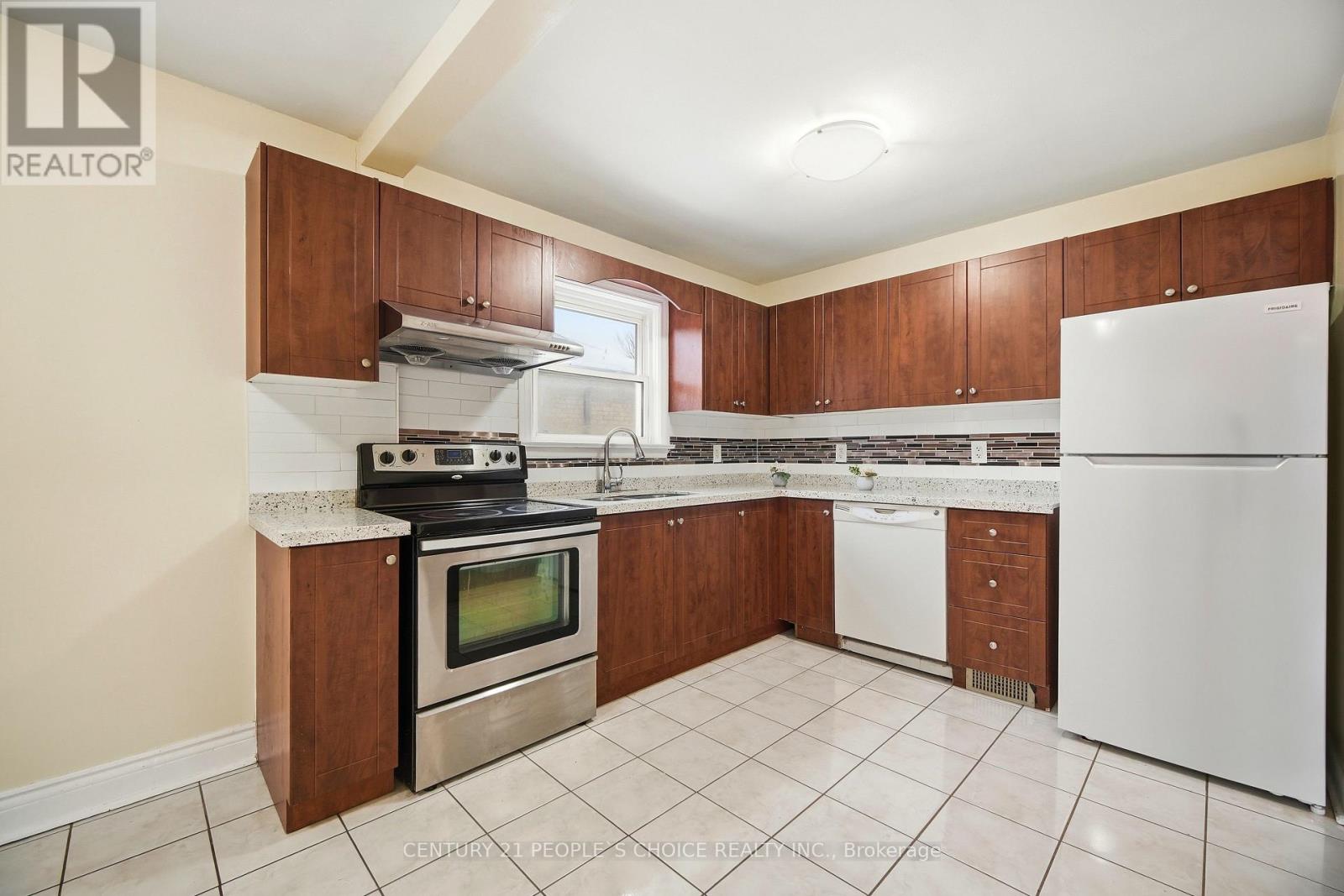 Upper - 30 Ordway, Toronto, Ontario  M1K 4J4 - Photo 12 - E12704910