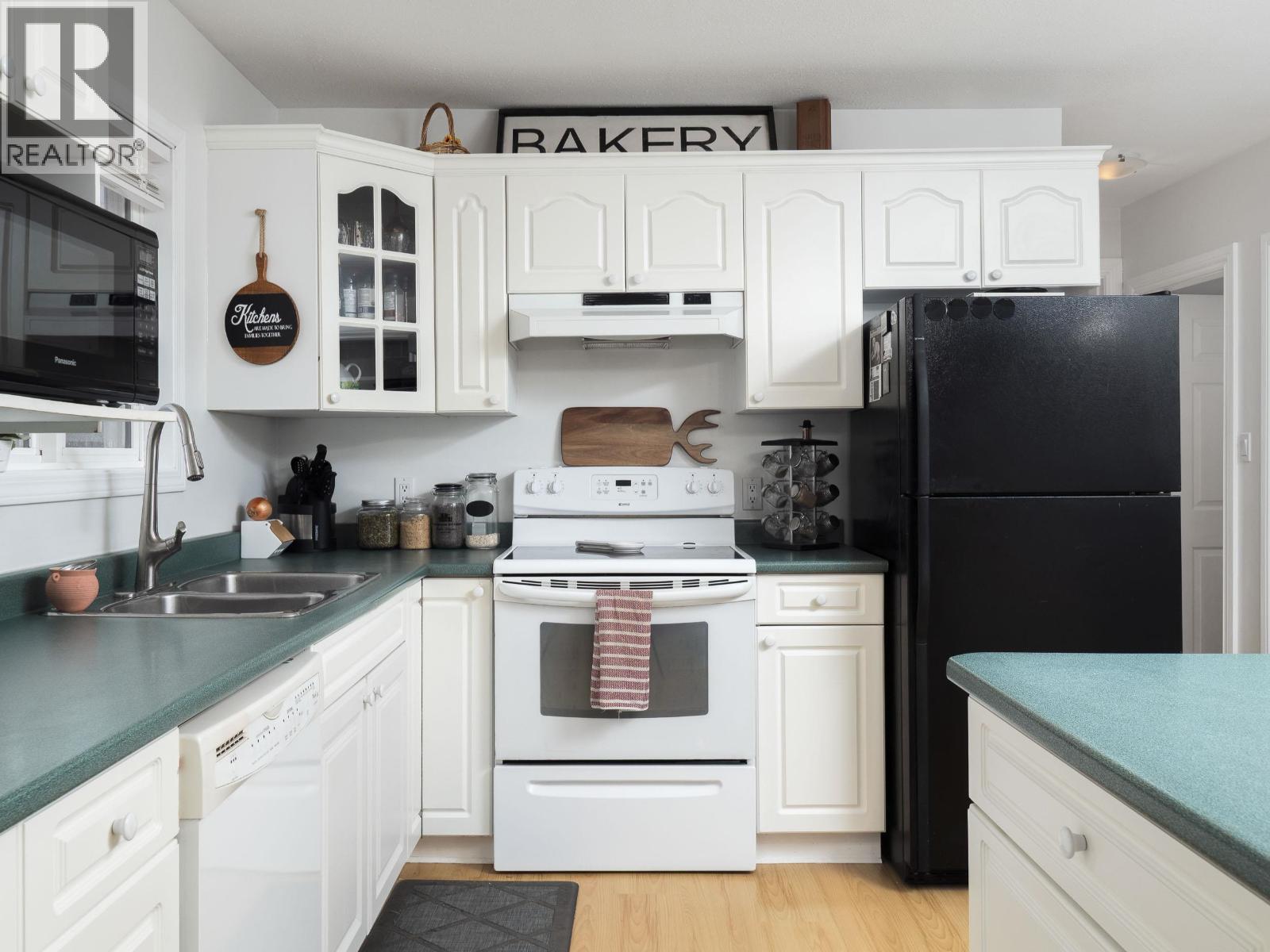 5608 Park Drive, Prince George, British Columbia  V2N 5N2 - Photo 5 - R3080446