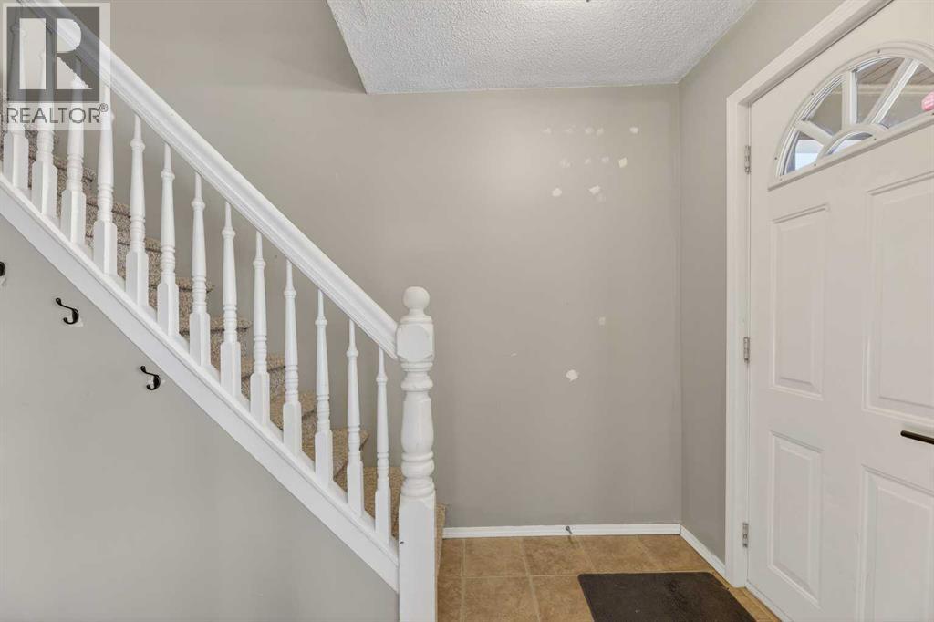 4806 49 Street, Olds, Alberta  T4H 1E3 - Photo 2 - A2275479