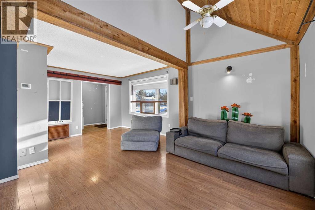 4806 49 Street, Olds, Alberta  T4H 1E3 - Photo 5 - A2275479