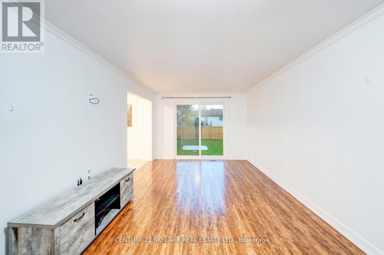 66 Corbett Drive, Barrie, Ontario  L6M 5V3 - Photo 5 - S12707256