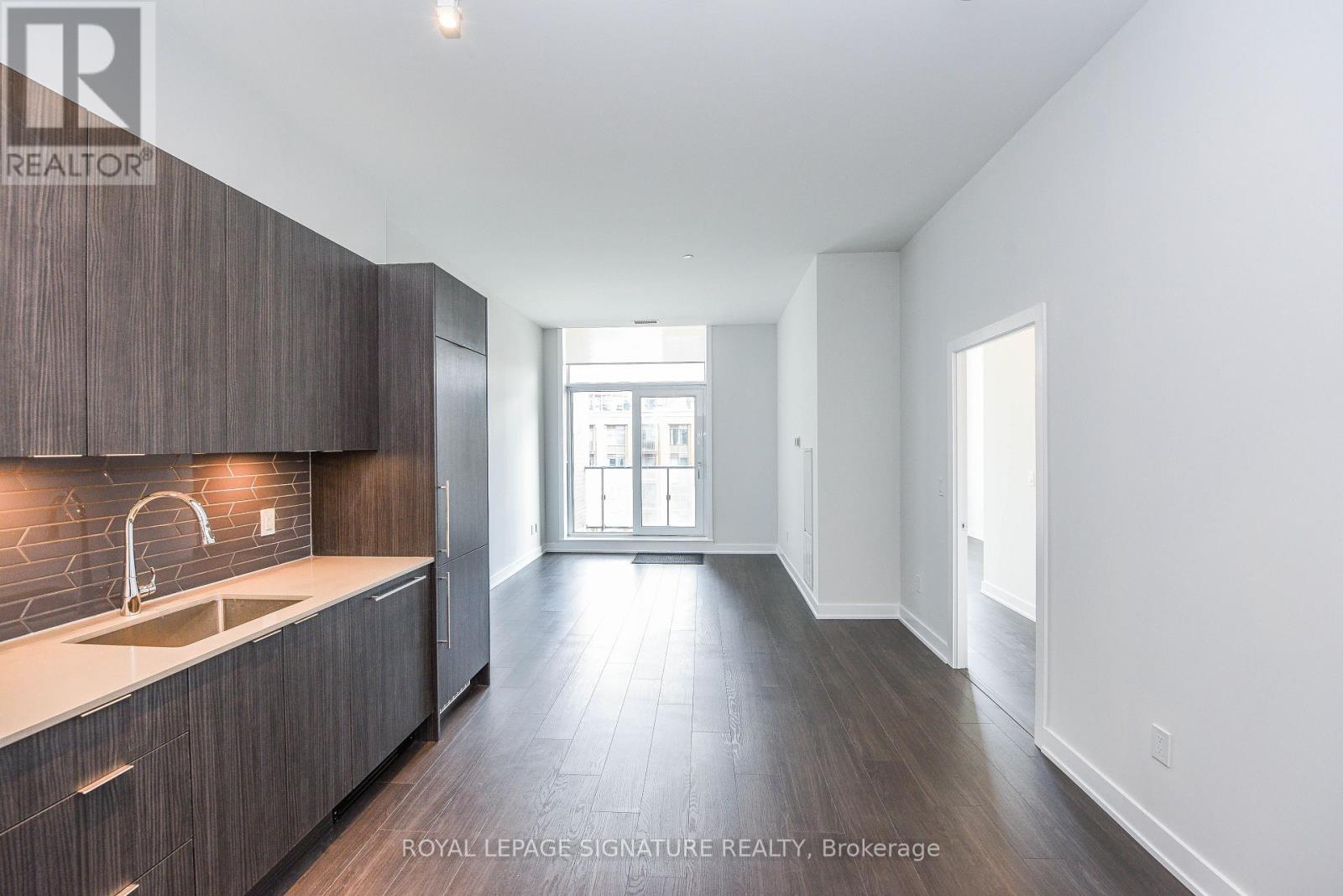 507 - 430 Square One Drive E, Mississauga, Ontario  L5B 0L6 - Photo 11 - W12707246