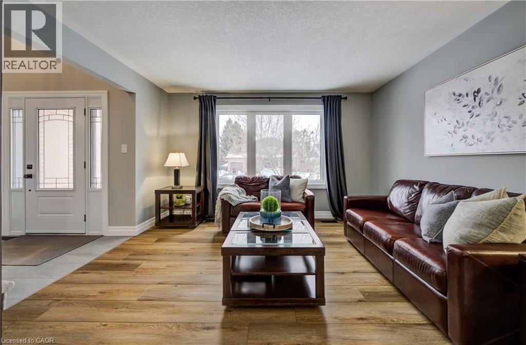 451 Knightsbridge Court, Waterloo, Ontario  N2T 2G5 - Photo 8 - 40798004