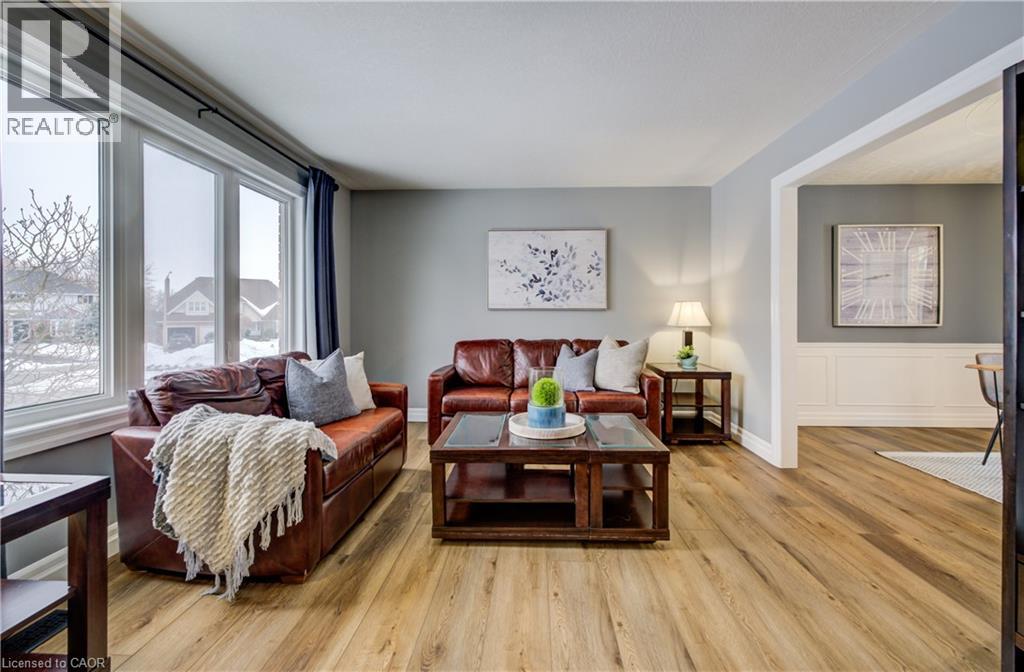 451 Knightsbridge Court, Waterloo, Ontario  N2T 2G5 - Photo 7 - 40798004