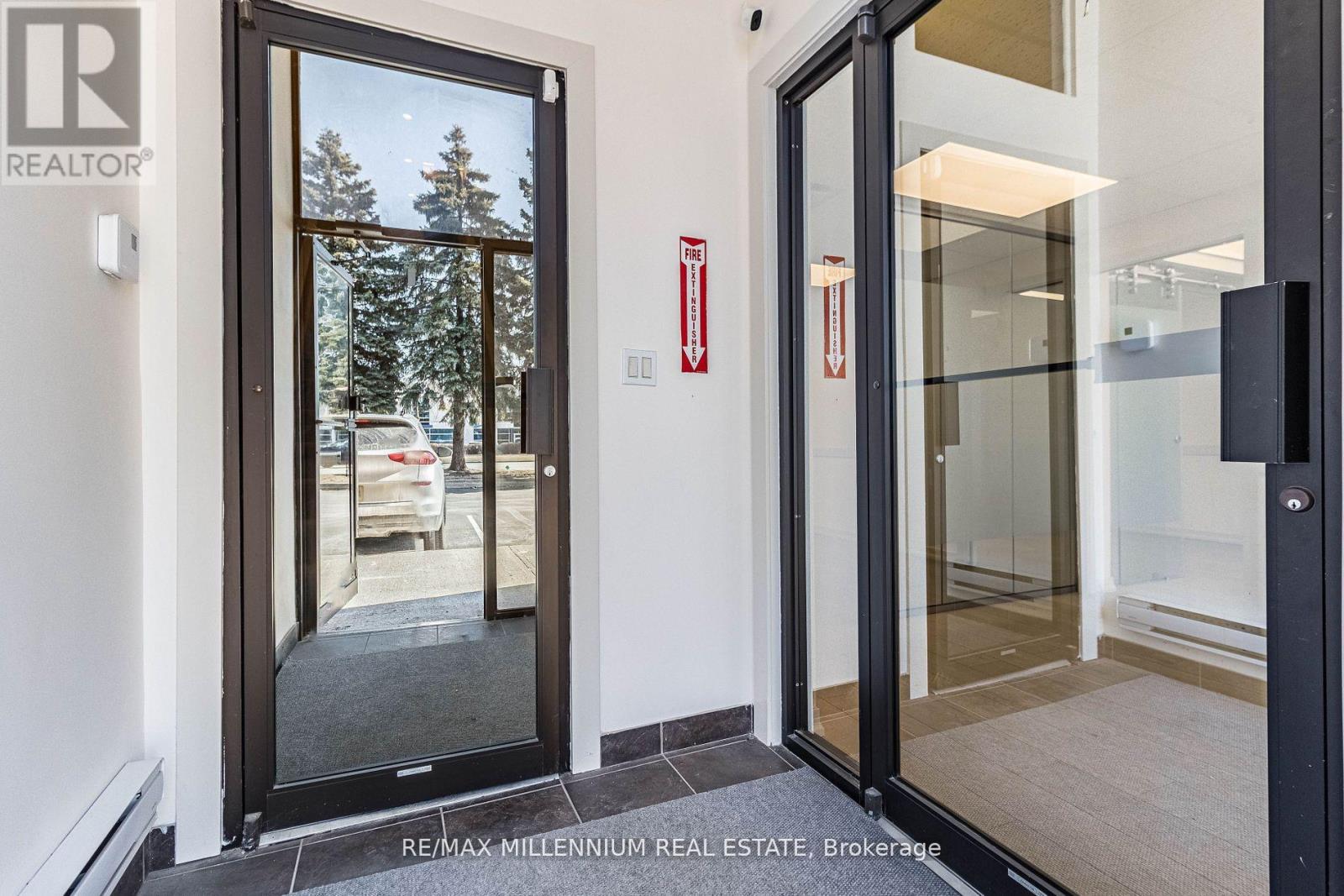 4 - 259 Edgeley Boulevard, Vaughan, Ontario  L4K 3Y5 - Photo 15 - N12707262