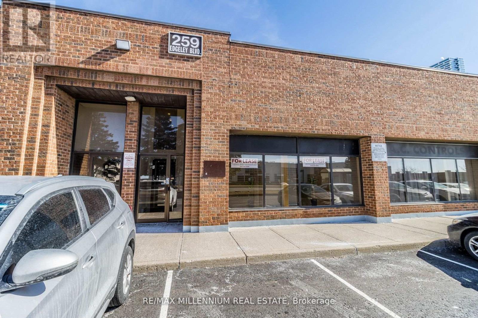 4 - 259 EDGELEY BOULEVARD, Vaughan, Ontario