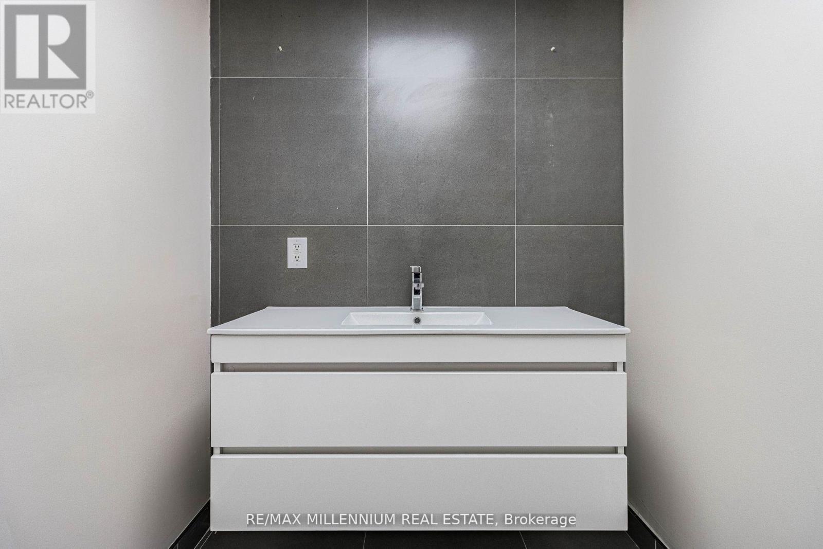 4 - 259 Edgeley Boulevard, Vaughan, Ontario  L4K 3Y5 - Photo 26 - N12707262