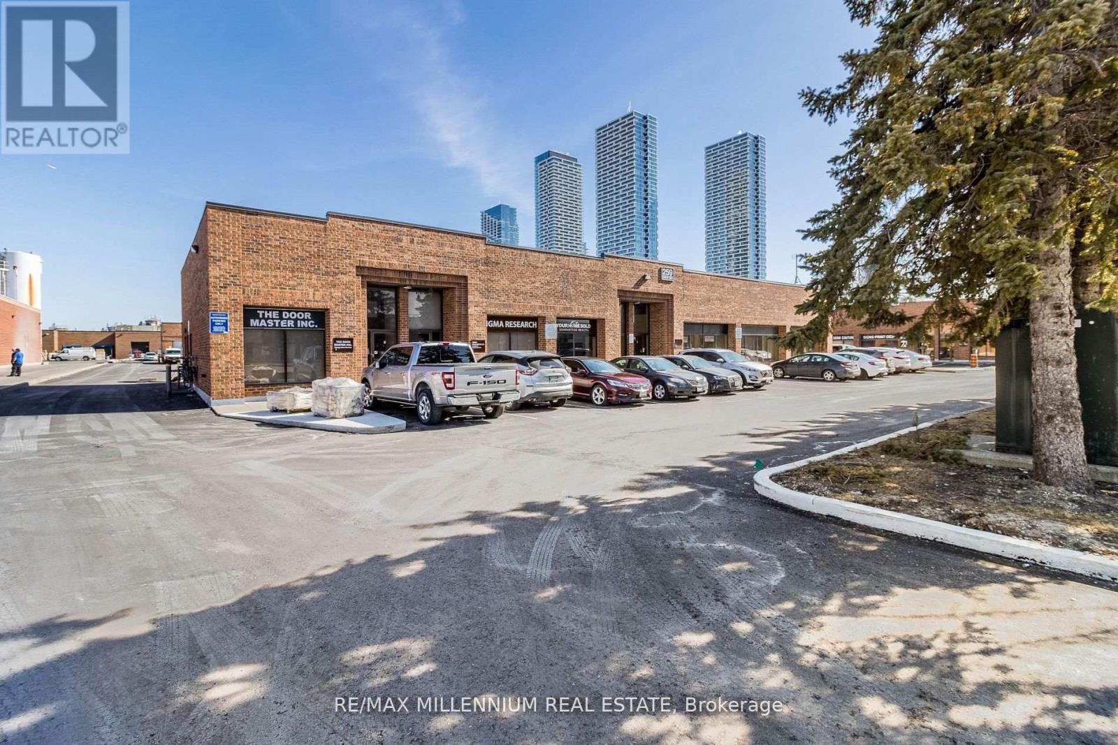 4 - 259 Edgeley Boulevard, Vaughan, Ontario  L4K 3Y5 - Photo 35 - N12707262