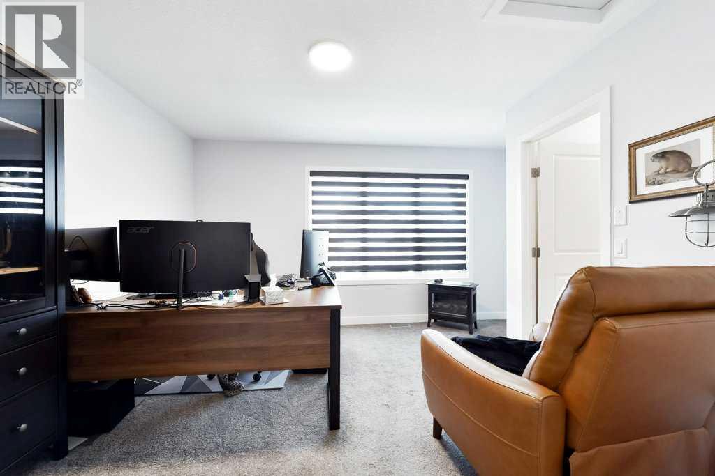 207 Aquila Way NW, Calgary, Alberta  T3R 1Z8 - Photo 13 - A2272353