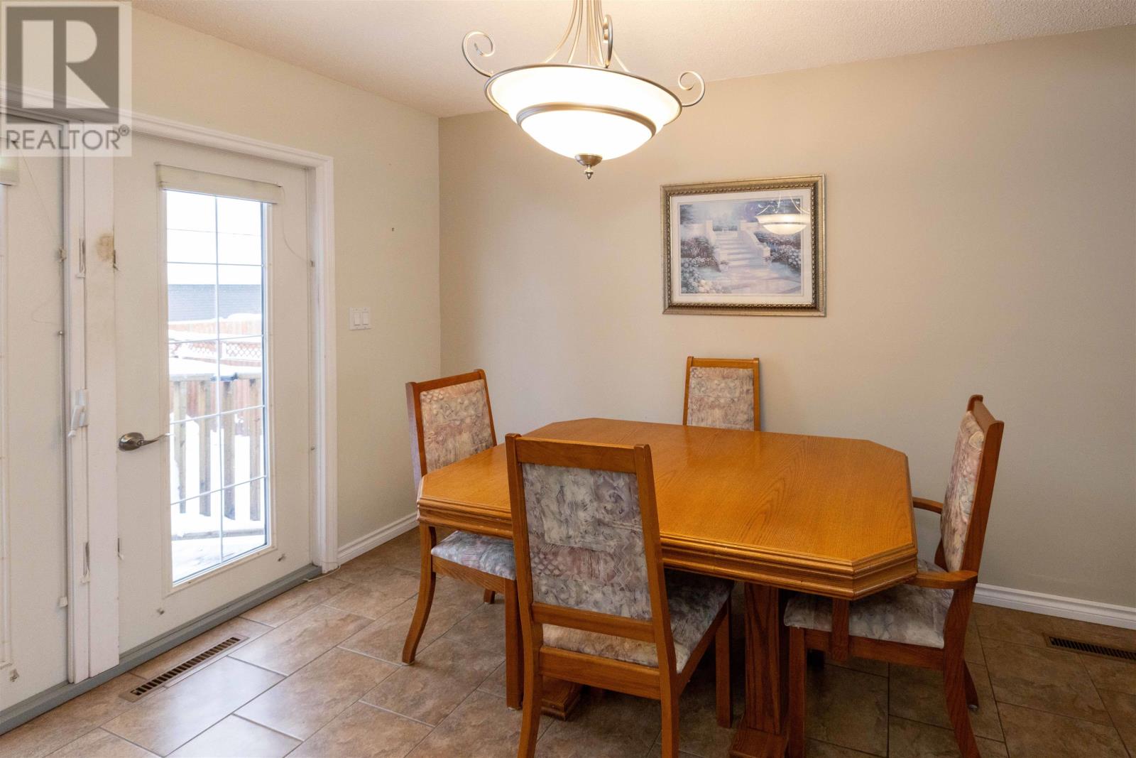 423 Westbury Cres, Thunder Bay, Ontario  P7C 4N6 - Photo 7 - TB2600087