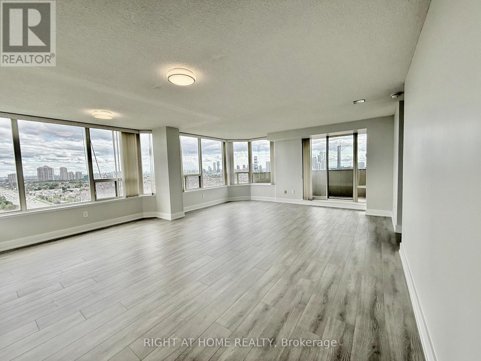 1808 - 700 Constellation Drive, Mississauga, Ontario  L5R 3G8 - Photo 17 - W12701086