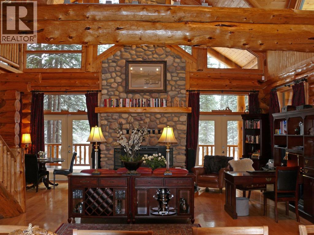 104 White Avenue, Bragg Creek, Alberta