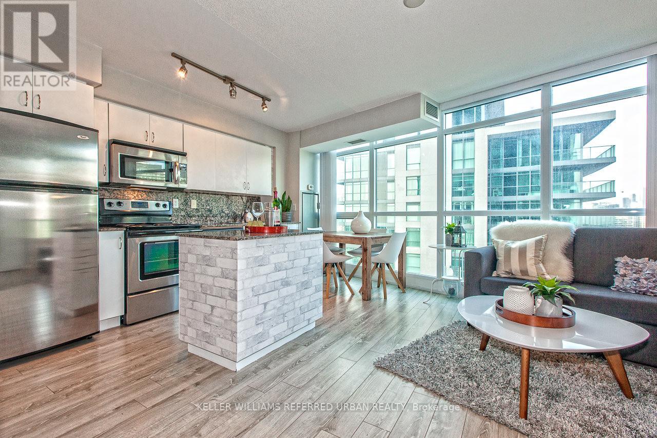 1411 - 215 FORT YORK BOULEVARD, Toronto, Ontario