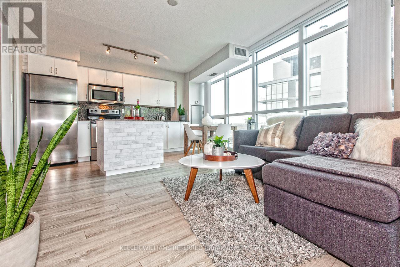 1411 - 215 Fort York Boulevard, Toronto, Ontario  M5V 4A2 - Photo 11 - C12707288