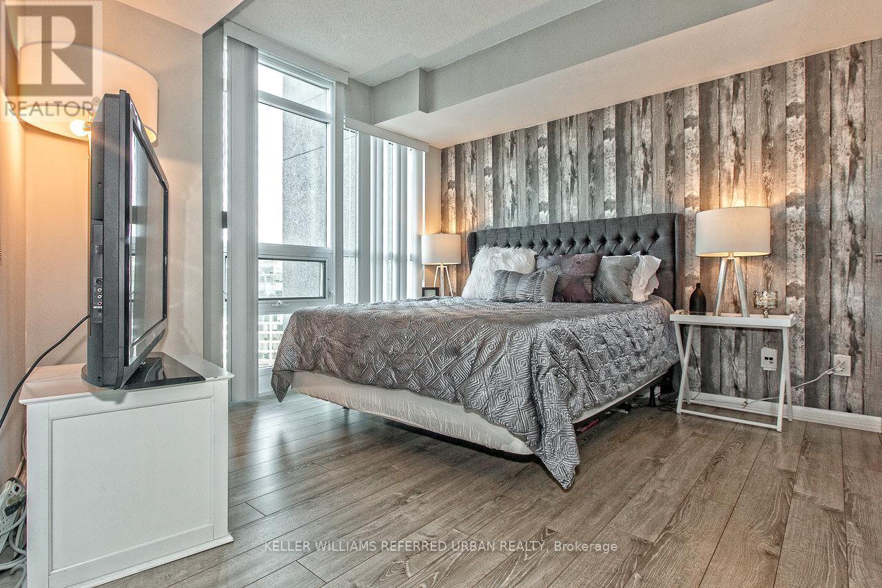 1411 - 215 Fort York Boulevard, Toronto, Ontario  M5V 4A2 - Photo 15 - C12707288