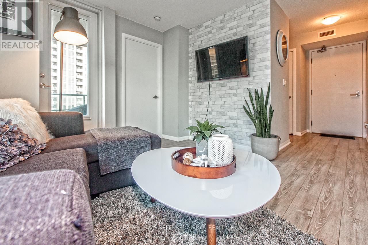 1411 - 215 Fort York Boulevard, Toronto, Ontario  M5V 4A2 - Photo 9 - C12707288