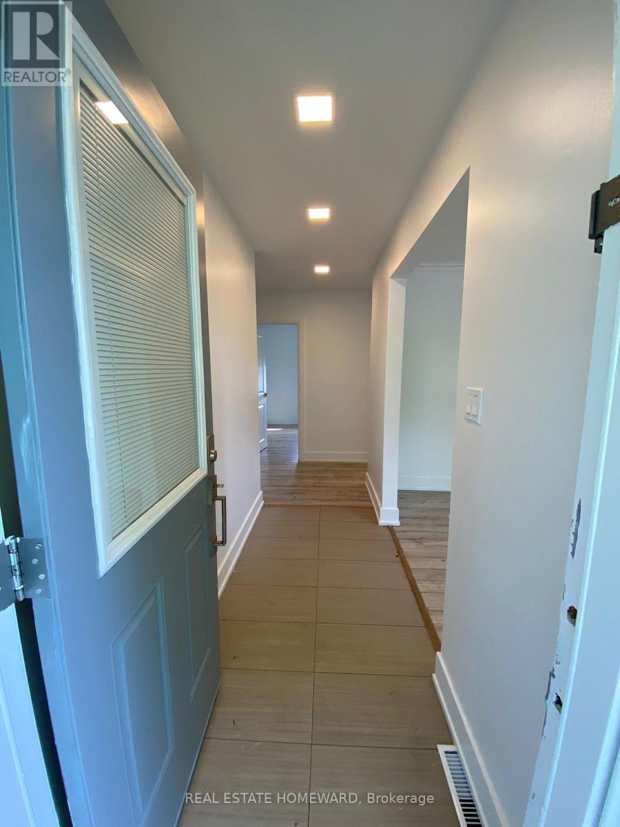 Main - 1049 Simcoe Street S, Oshawa, Ontario  L1H 4L4 - Photo 6 - E12707280