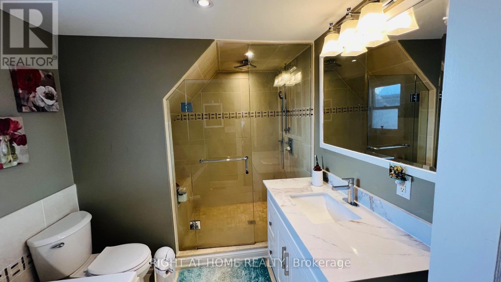 11 Kings Lynn Road, Toronto, Ontario  M8X 2M9 - Photo 26 - W12704802