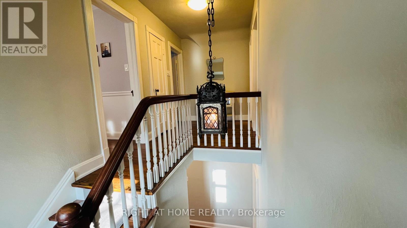 11 Kings Lynn Road, Toronto, Ontario  M8X 2M9 - Photo 27 - W12704802