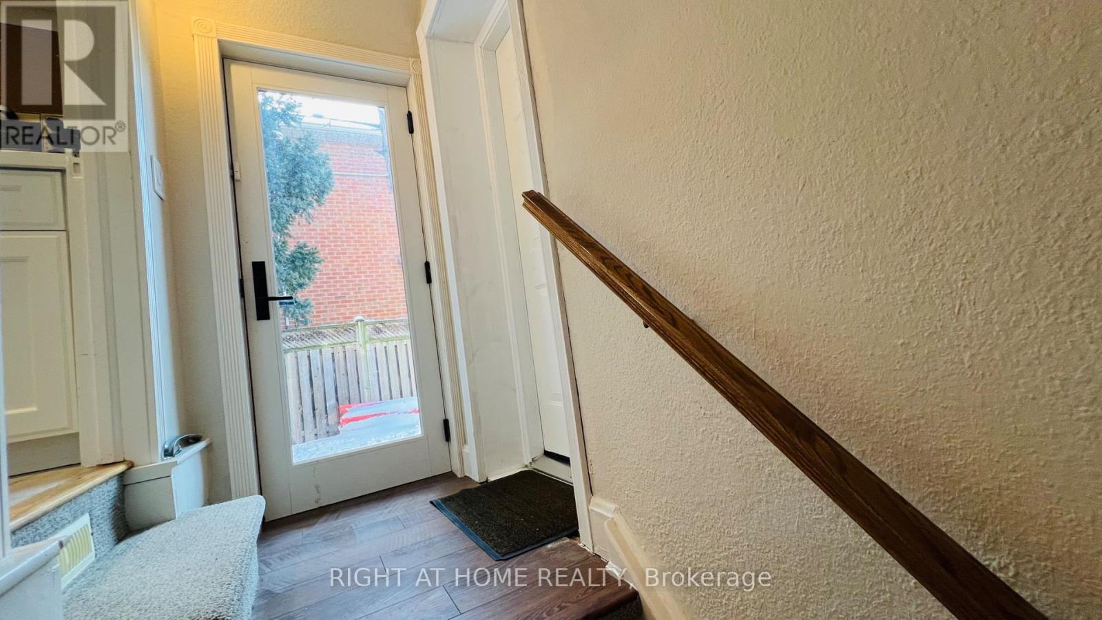 11 Kings Lynn Road, Toronto, Ontario  M8X 2M9 - Photo 39 - W12704802