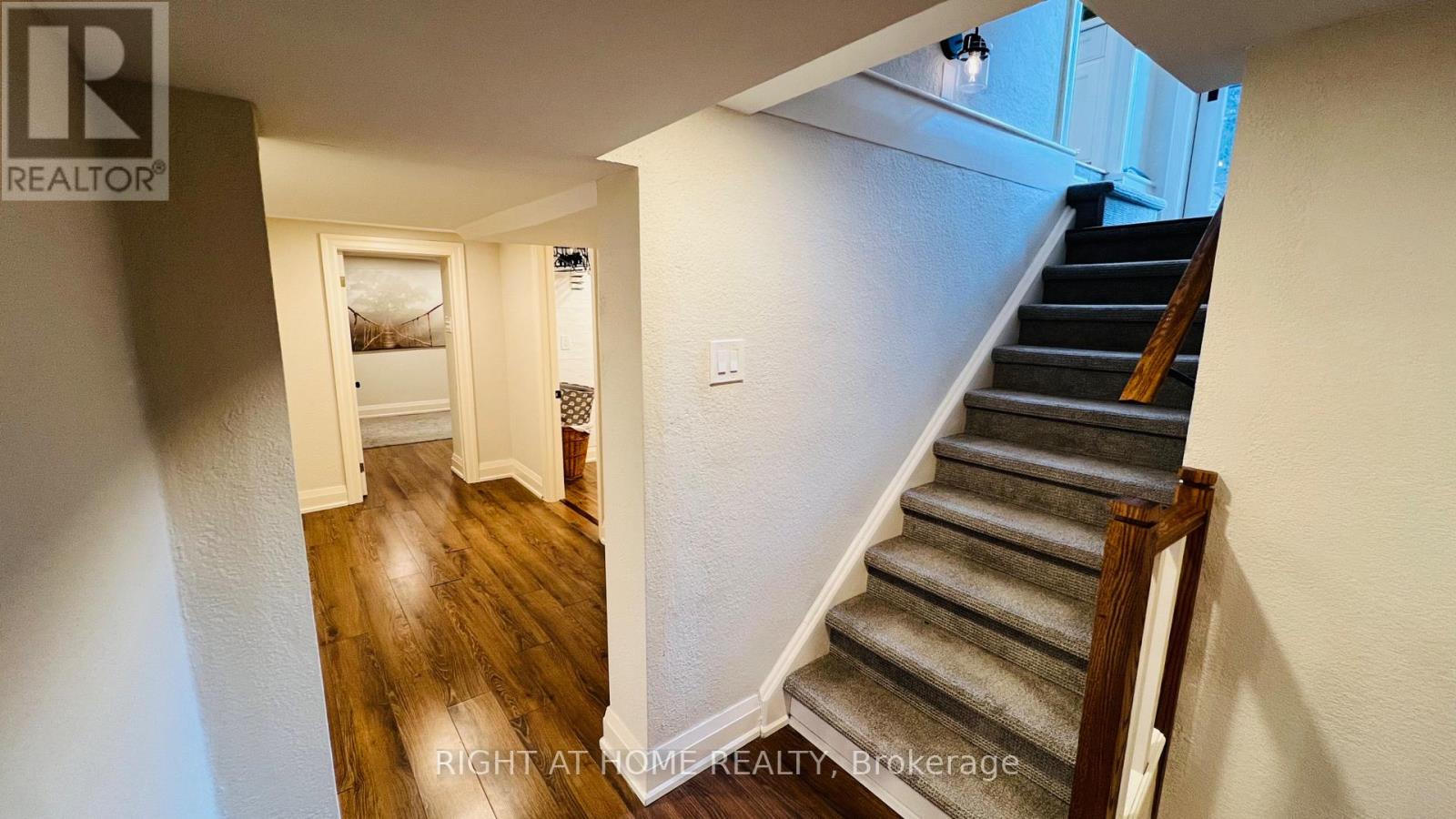 11 Kings Lynn Road, Toronto, Ontario  M8X 2M9 - Photo 31 - W12704802