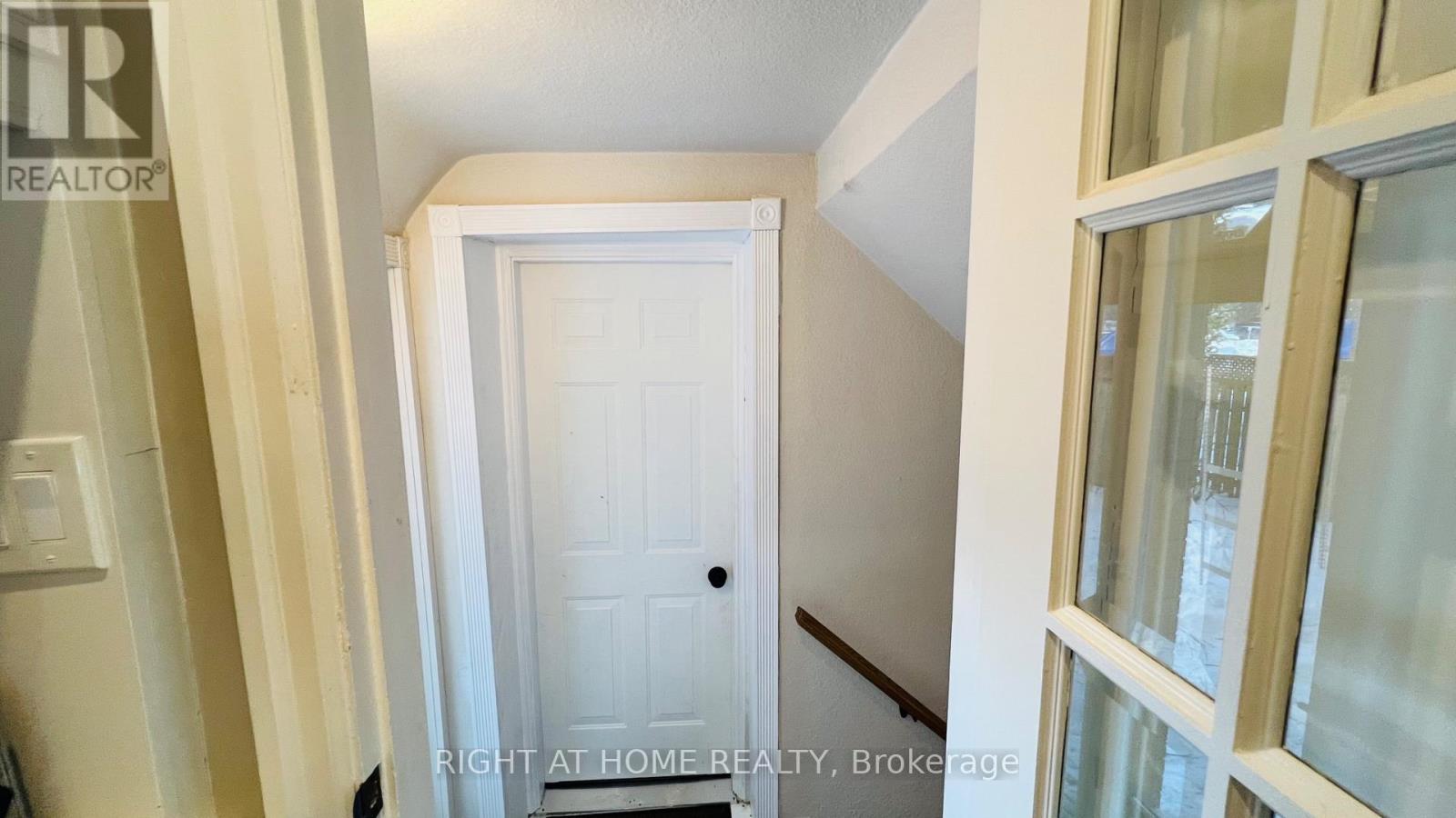 11 Kings Lynn Road, Toronto, Ontario  M8X 2M9 - Photo 28 - W12704802