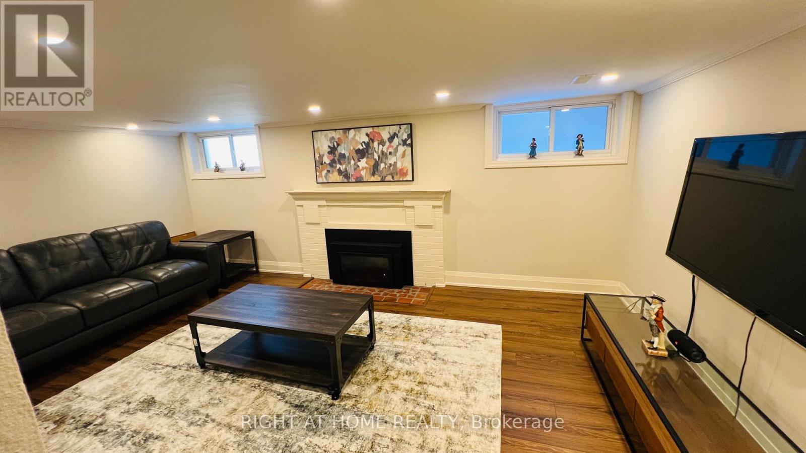 11 Kings Lynn Road, Toronto, Ontario  M8X 2M9 - Photo 30 - W12704802