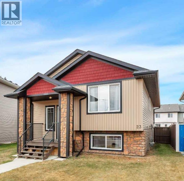 23 Hampton Crescent, Sylvan Lake, Alberta