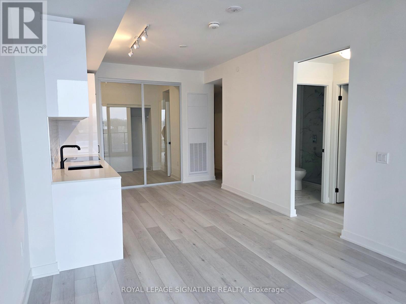 511 - 1 Kyle Lowry Road, Toronto, Ontario  M3C 0S6 - Photo 12 - C12707248