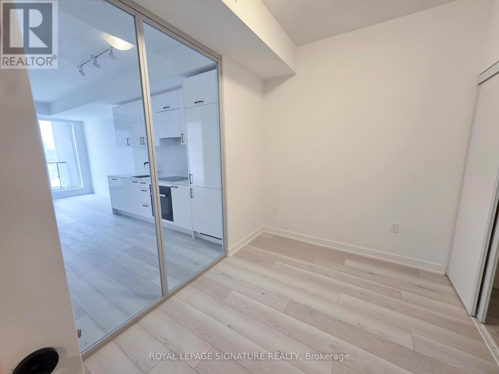 511 - 1 Kyle Lowry Road, Toronto, Ontario  M3C 0S6 - Photo 8 - C12707248